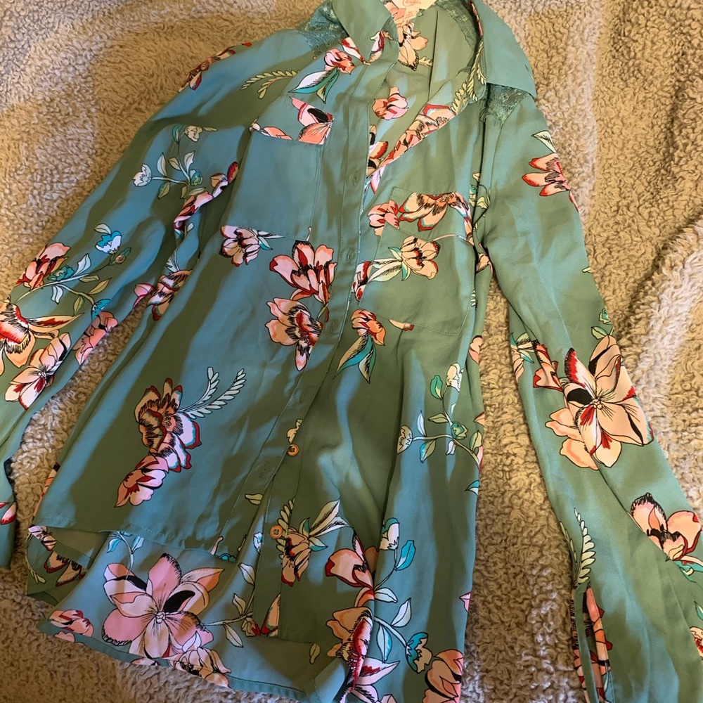 Elegant blouse